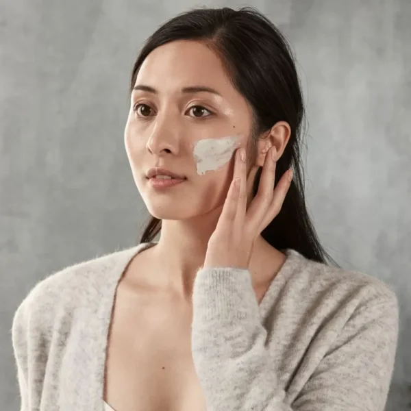 Очищаюча глиняна маска для проблемної шкіри MEDIK8 NATURAL CLAY MASK