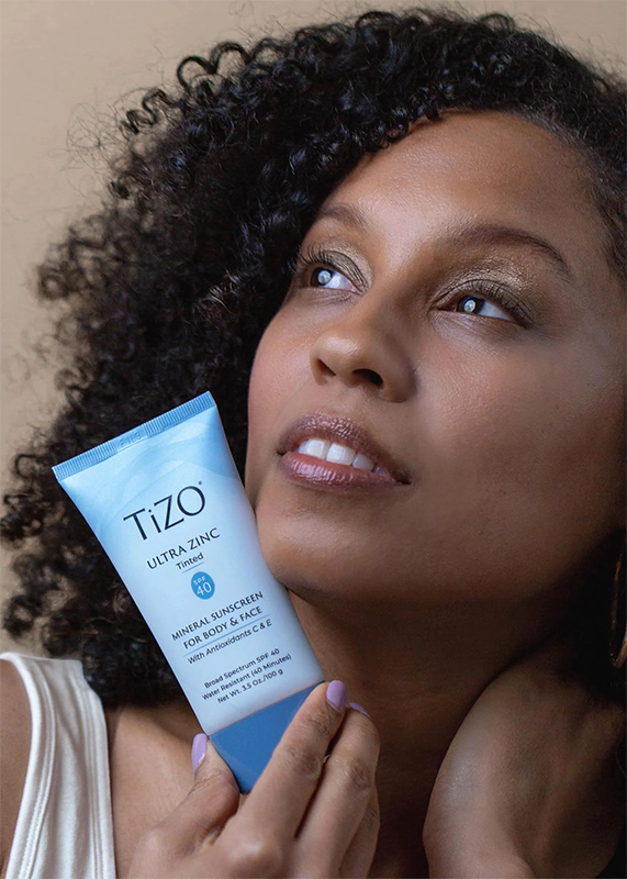 Минеральный солнцезащитный крем для лица и тела тонирующий TIZO ULTRA ZINC BODY & FACE TINTED SPF 40 Минеральный солнцезащитный крем для лица и тела тонирующий TIZO ULTRA ZINC BODY & FACE TINTED SPF 40