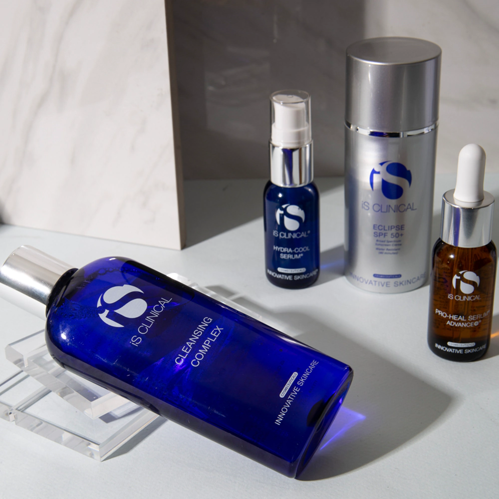 Успокаивающий набор для чувствительной и реактивной кожи лица IS CLINICAL PURE CALM COLLECTION Успокаивающий набор для чувствительной и реактивной кожи лица IS CLINICAL PURE CALM COLLECTION