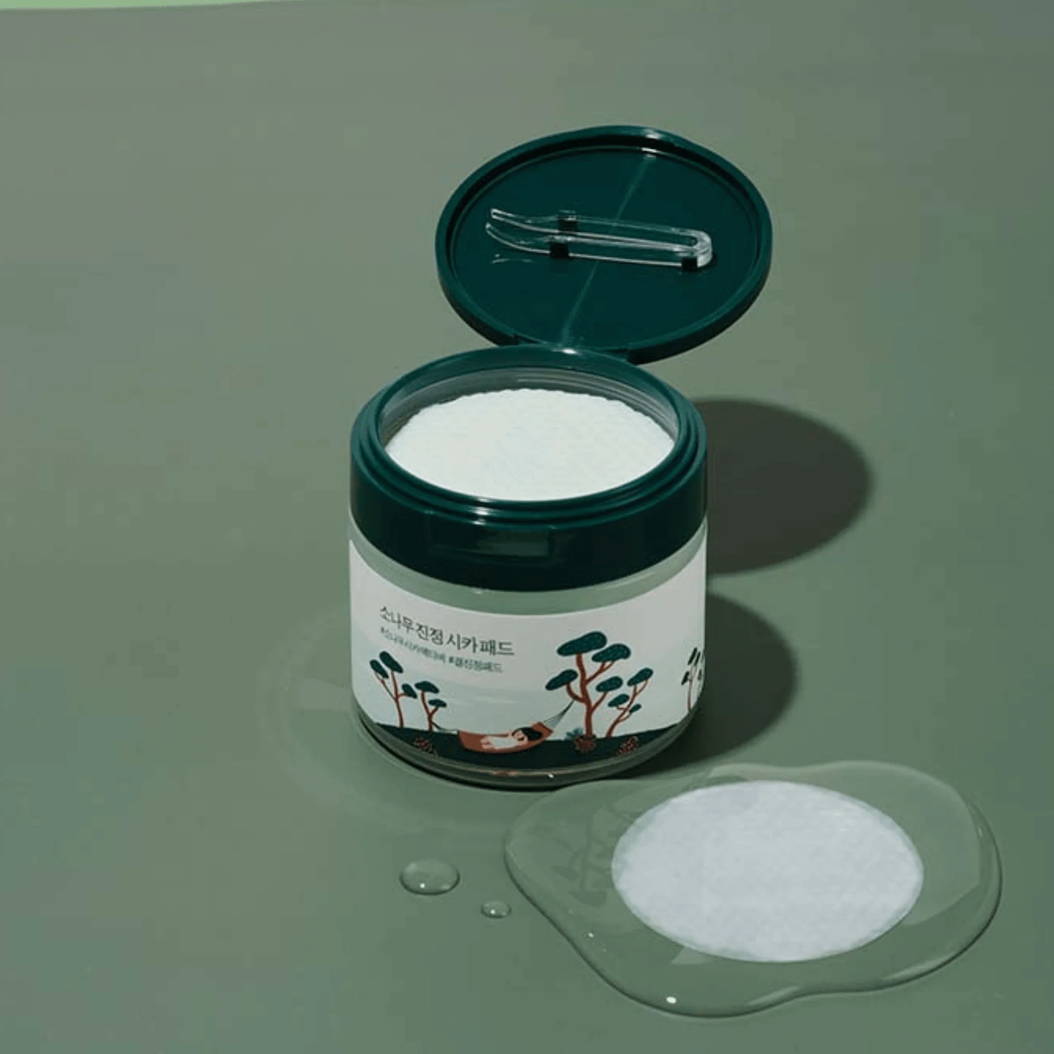 Заспокійливі пілінг-педи з екстрактом голок сосни ROUND LAB PINE CALMING CICA PAD Заспокійливі пілінг-педи з екстрактом голок сосни ROUND LAB PINE CALMING CICA PAD