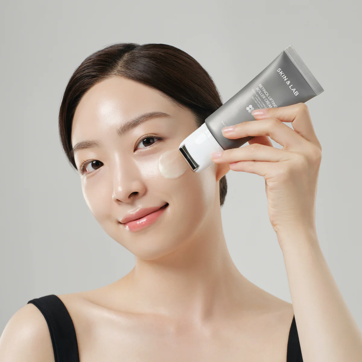 Лифтинг-крем для лица с ретинолом и роликом SKIN&LAB RETINOL LIFTING ROLLER CREAM Лифтинг-крем для лица с ретинолом и роликом SKIN&LAB RETINOL LIFTING ROLLER CREAM