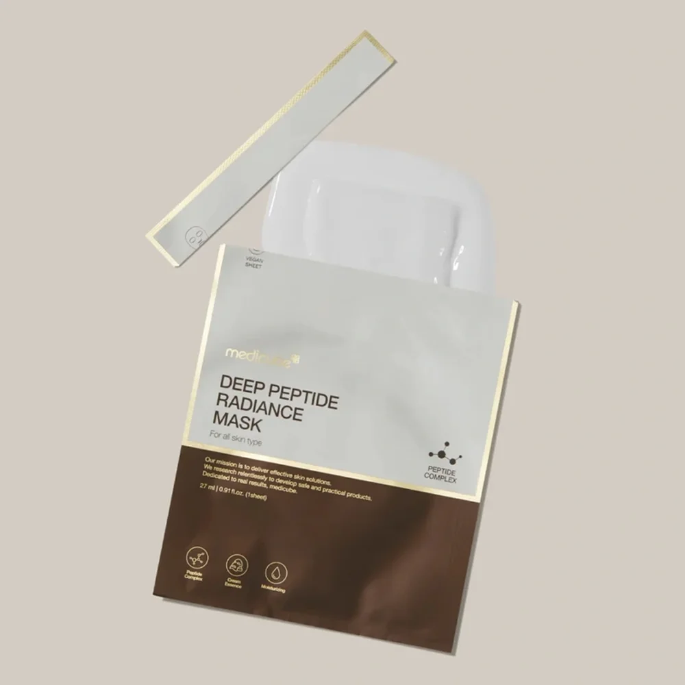 Укрепляющая тканевая маска для лица с пептидами MEDICUBE DEEP PEPTIDE RADIANCE MASK Укрепляющая тканевая маска для лица с пептидами MEDICUBE DEEP PEPTIDE RADIANCE MASK